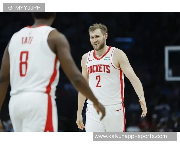 普尔表现稳定半场18分钟贡献14分助力球队进攻